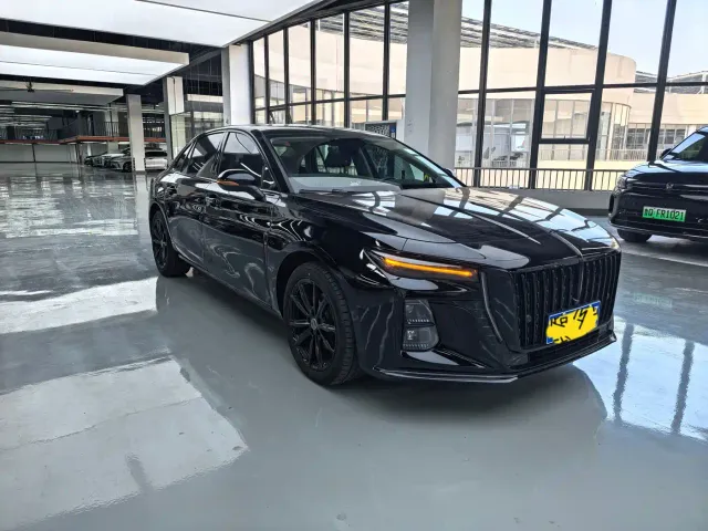 Hongqi H5 — Фото автомобиля 3