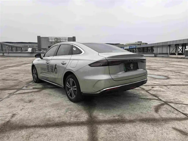 Geely Galaxy Stellar 6 — Фото автомобиля 7