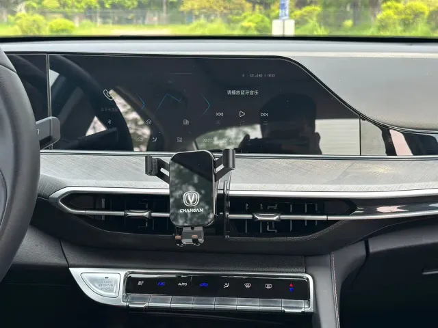 Changan Eado — Фото автомобиля 16
