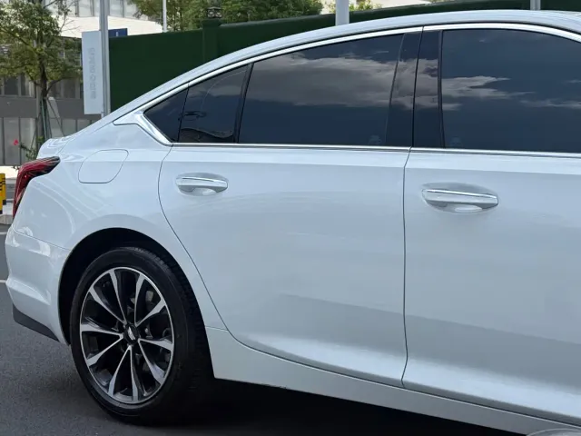 Cadillac CT5 — Фото автомобиля 18