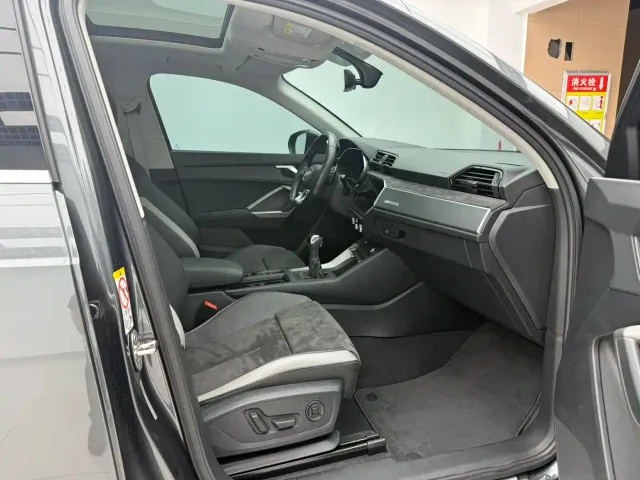 Audi Q3 — Фото автомобиля 23