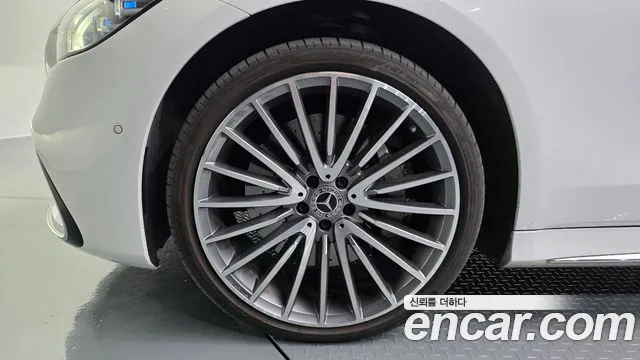 Mercedes-Benz S-Class — Фото автомобиля 5