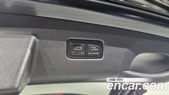 Kia Carnival Generation 4 — Фото автомобиля 20