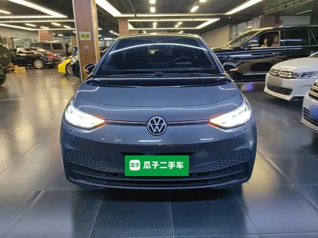 Volkswagen ID.3 — Фото автомобиля 2