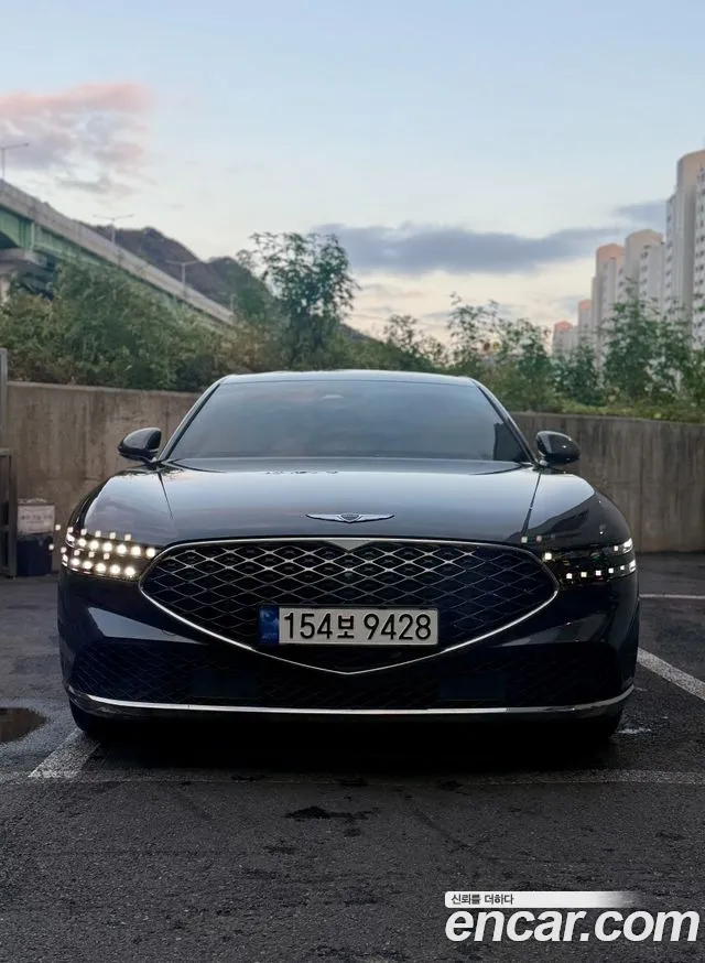 Фотография автомобиля — Genesis G90 RS4