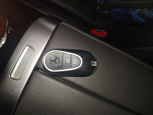 Mercedes-Benz C-Class — Фото автомобиля 11