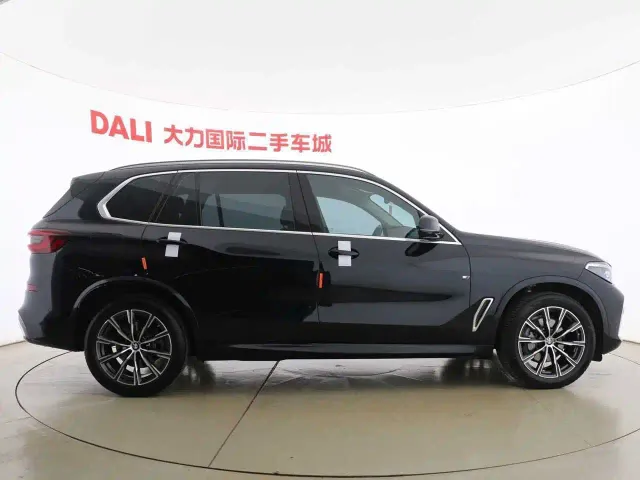 BMW X5 — Фото автомобиля 12
