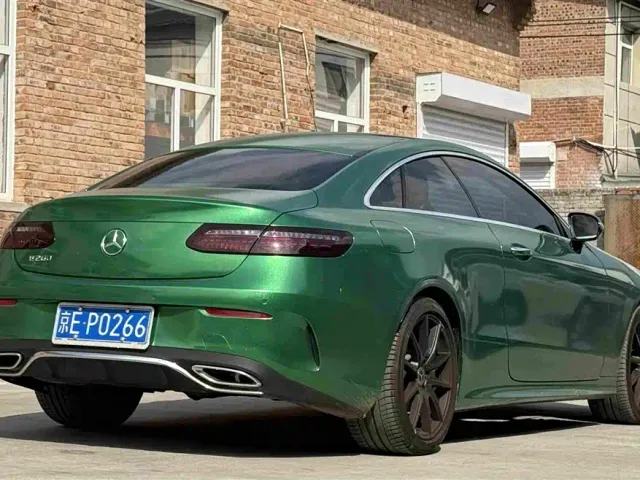 Mercedes-Benz E-Class — Фото автомобиля 20