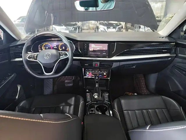Volkswagen Passat — Фото автомобиля 9