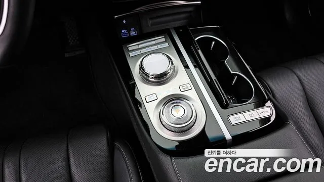 Genesis G80 Бензин 3.5 турбо AWD — Фото автомобиля 9
