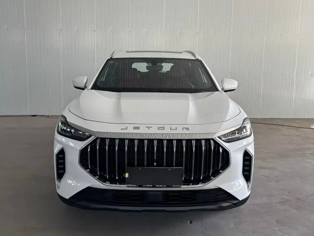 Jetour X70 Plus — Фото автомобиля 3