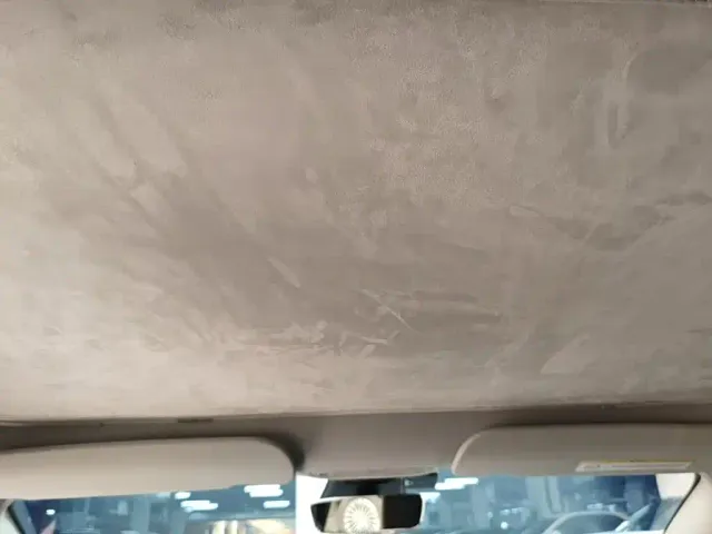 Tesla Model 3 — Фото автомобиля 17