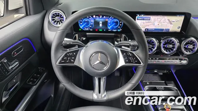 Mercedes-Benz EQA — Фото автомобиля 13