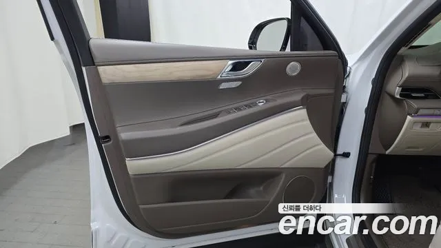 Genesis GV80 — Фото автомобиля 13