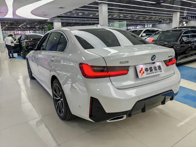 BMW 3 Series — Фото автомобиля 25