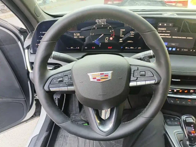 Cadillac CT5 — Фото автомобиля 10
