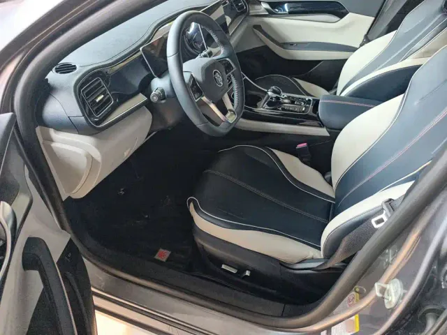 BYD Qin PLUS — Фото автомобиля 11
