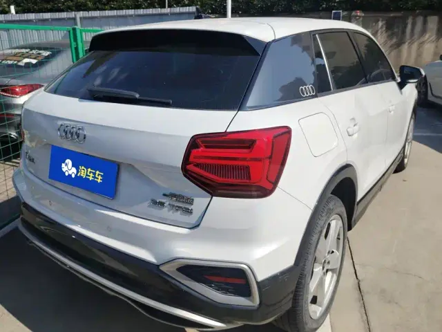 Audi Q2L — Фото автомобиля 3