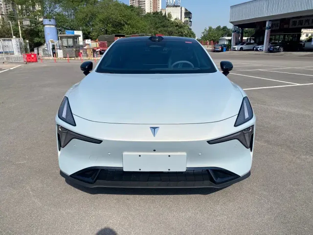 Deepal L06 — Фото автомобиля 2