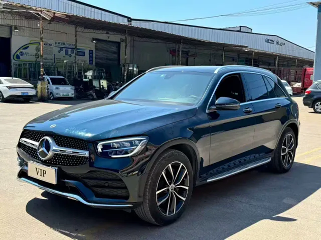 Фотография автомобиля — Mercedes-Benz GLC-Class