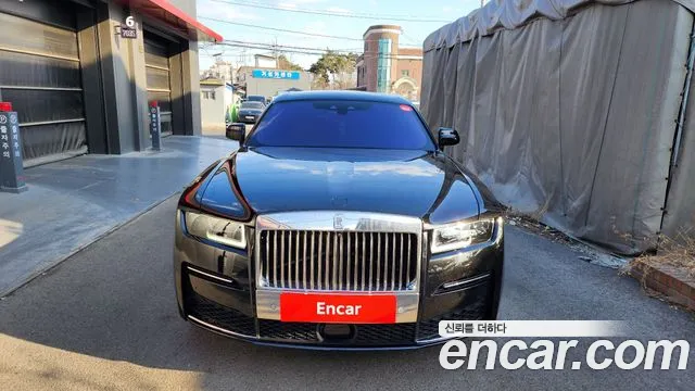 Rolls-Royce Ghost — Фото автомобиля 3