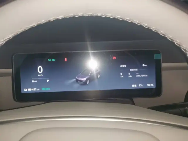 Leapmotor B10 — Фото автомобиля 11