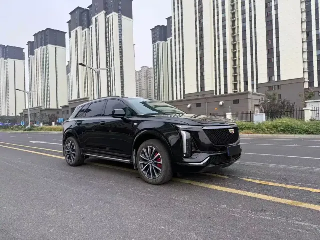 Cadillac Cadillac XT5 2025 2.0T Premium Model — Фото автомобиля 3
