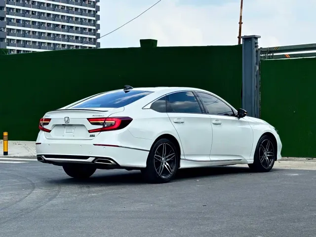 Honda Accord — Фото автомобиля 4