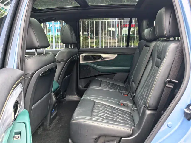 GAC Trumpchi Trumpchi GS8 2022 Dual Engine Series 2.0TM 2WD Premium Edition (7-Seater) — Фото автомобиля 10