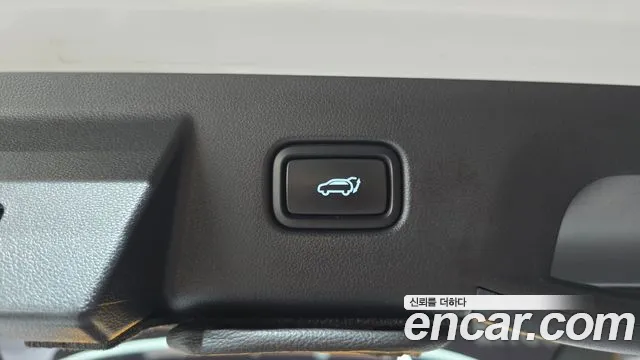 Hyundai Tucson Tucson (NX4) Дизель 2.0 2WD — Фото автомобиля 20