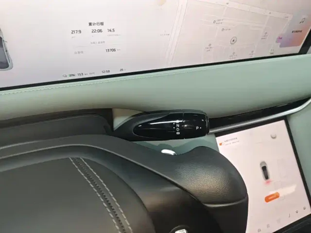 IM Motors LS6 — Фото автомобиля 13
