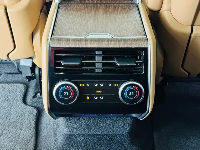 Land Rover Range Rover — Фото автомобиля 26