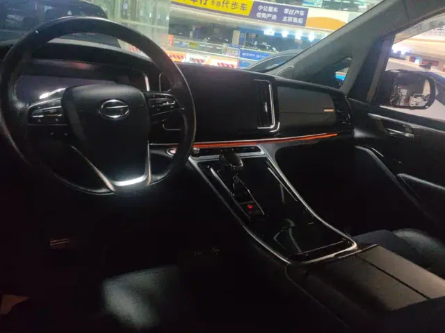 GAC Trumpchi M8 — Фото автомобиля 12