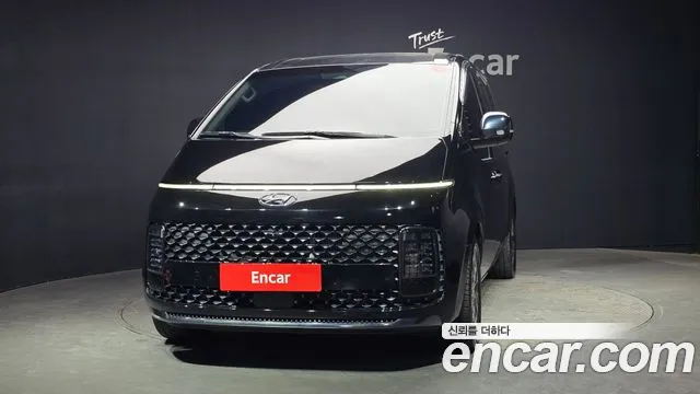 Hyundai Staria Staria 4WD Lounge 9 мест — Фото автомобиля 3