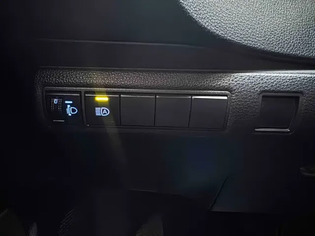 Toyota Corolla — Фото автомобиля 14