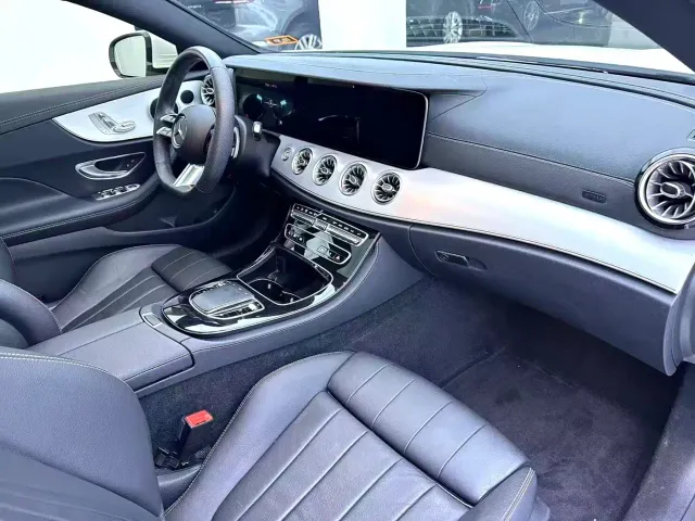Mercedes-Benz E-Class — Фото автомобиля 10