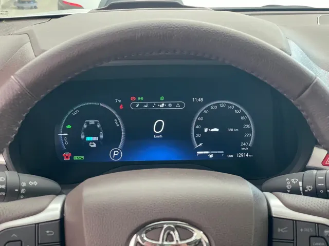 Toyota Granvia — Фото автомобиля 26