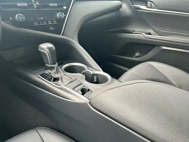Toyota Camry — Фото автомобиля 18