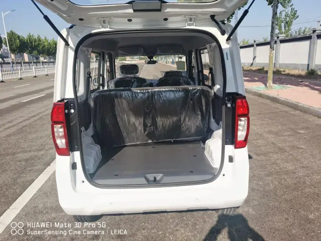 Wuling Zhiguang NEV — Фото автомобиля 6