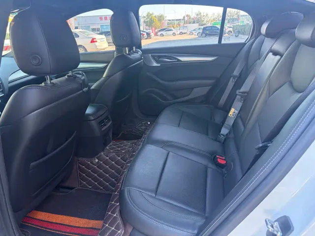 Cadillac CT5 — Фото автомобиля 7