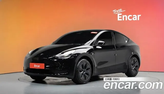 Фотография автомобиля — Tesla Model Y