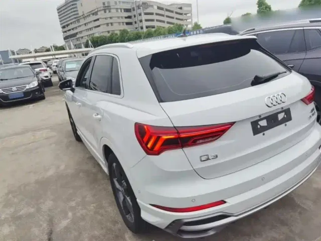 Audi Q3 — Фото автомобиля 4