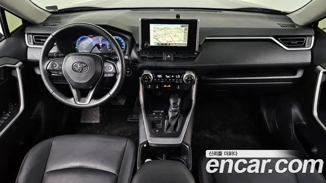 Toyota RAV4 Generation 5 — Фото автомобиля 7