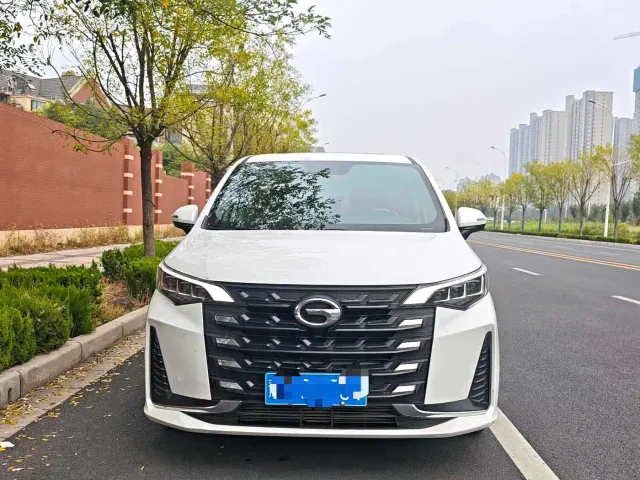 GAC Trumpchi M6 — Фото автомобиля 2