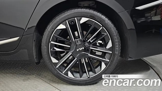 Kia K8 (New) Hybrid — Фото автомобиля 6