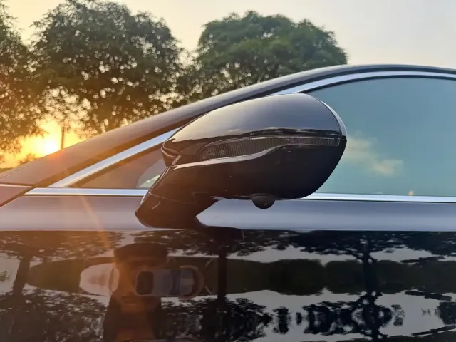 Hongqi H5 — Фото автомобиля 10