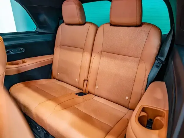Li Auto L9 — Фото автомобиля 15