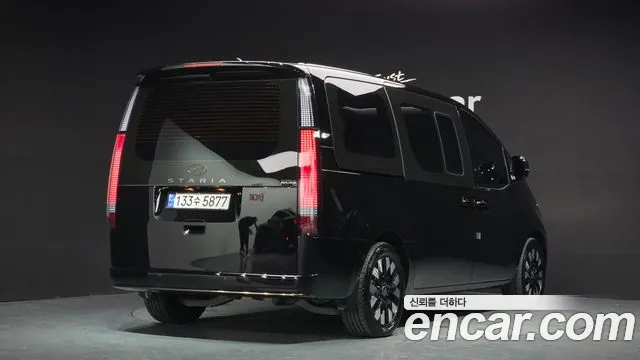 Hyundai Staria — Фото автомобиля 2