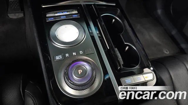 Genesis G80 Electrified G80 (RG3) — Фото автомобиля 9