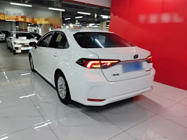 Toyota Corolla — Фото автомобиля 4